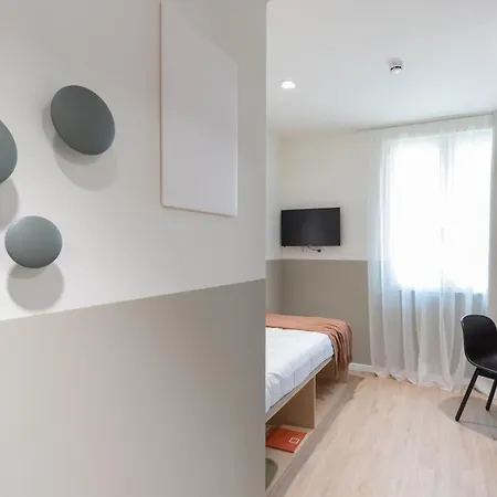 Well-located Campus Near Park Apartman Milánó